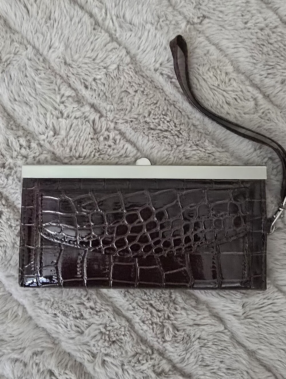 Women's Croc-Embossed Wristlet Clutch in Deep Brown